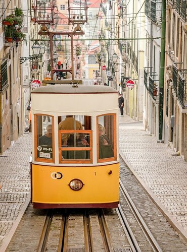 yellow tram Lisbon